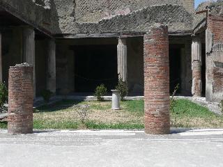 I Papiri, Naples