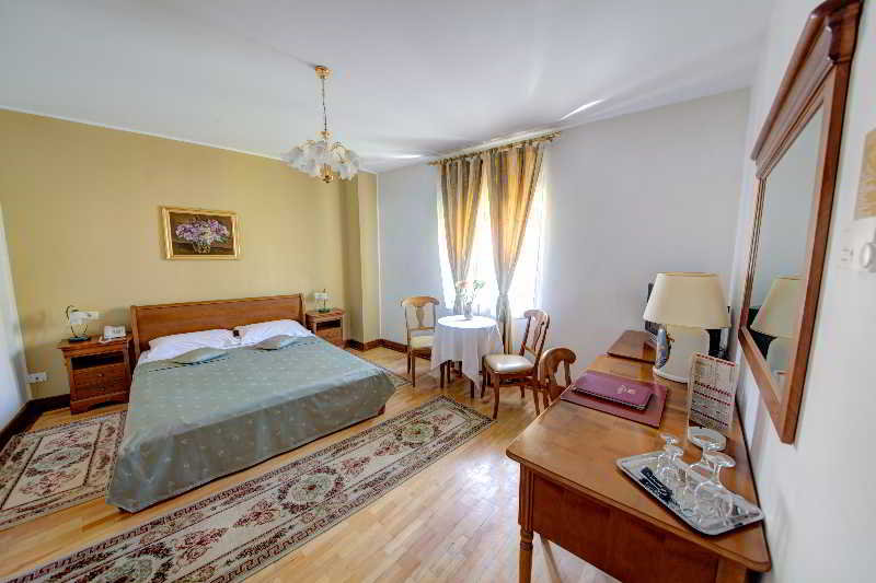 Room
 di Reginetta 2