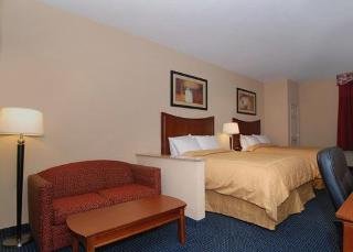 Room
 di Comfort Suites Newport News Airport