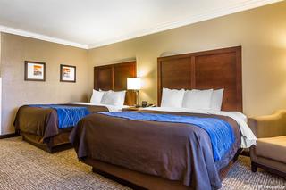 Comfort Inn & Suites Redwood Country