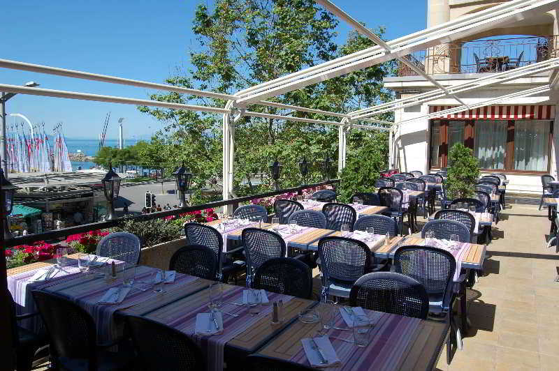 Terrace
 di Hotel Aulac