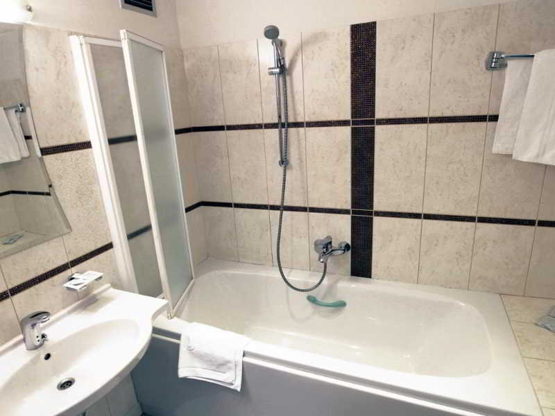 General view
 di Nese Pramogu Bankas Guest House