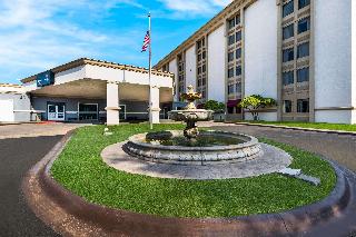 Clarion San Angelo near Convention Center
