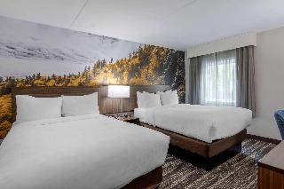 2 Double Beds Nonsmoking