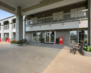 Quality Inn Clute Freeport
