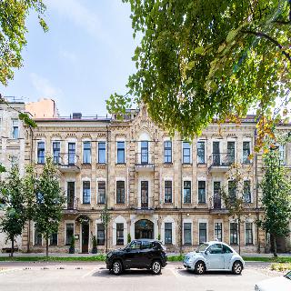CITY HOTELS - ALGIRDAS