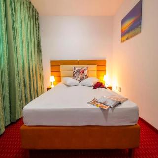 HOTEL SIR ORHIDEEA