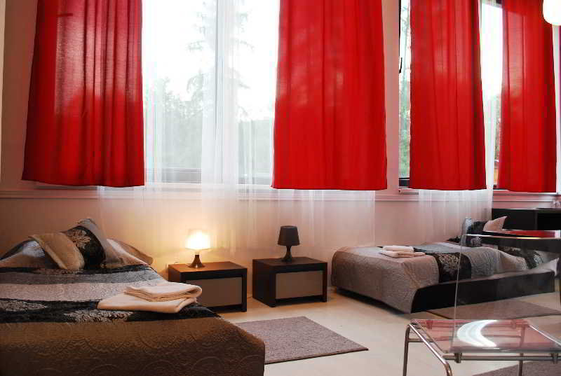 Room
 di Black and White