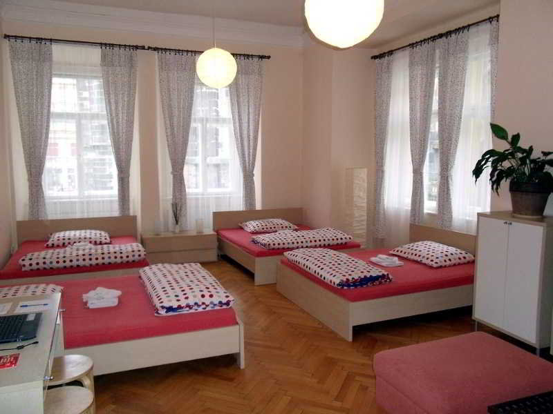 Room
 di Apartments Tynska 7