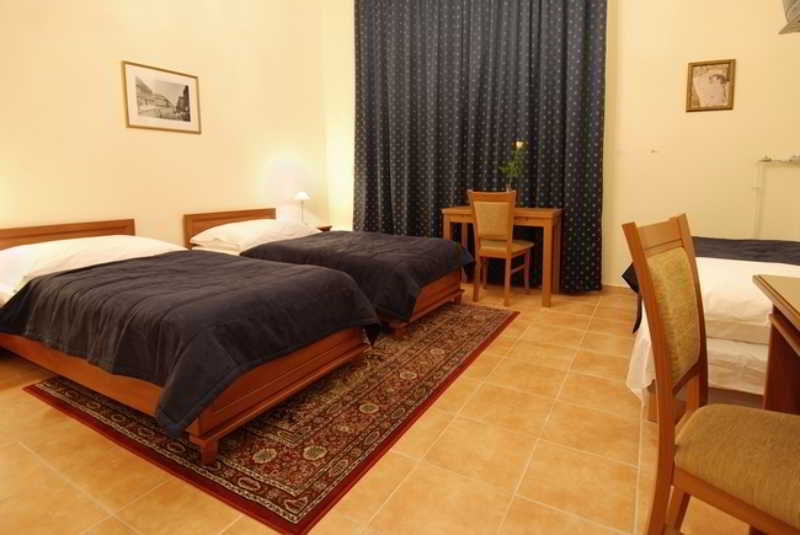 Room thumbnail 23