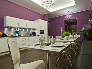 General view
 di Angel House II