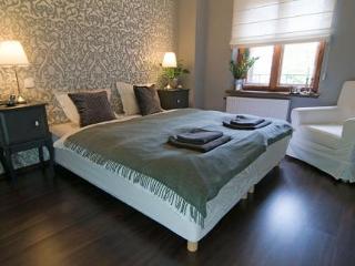 Room
 di Angel House II