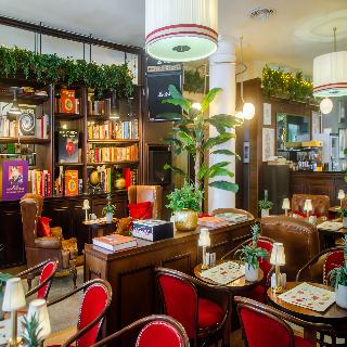 Browns Boutique Hotel photo 2