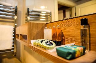 Akin Suites
