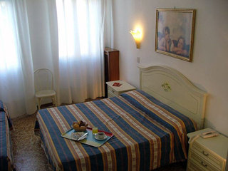 General view thumbnail 8