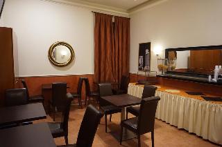 Everest Inn Rome