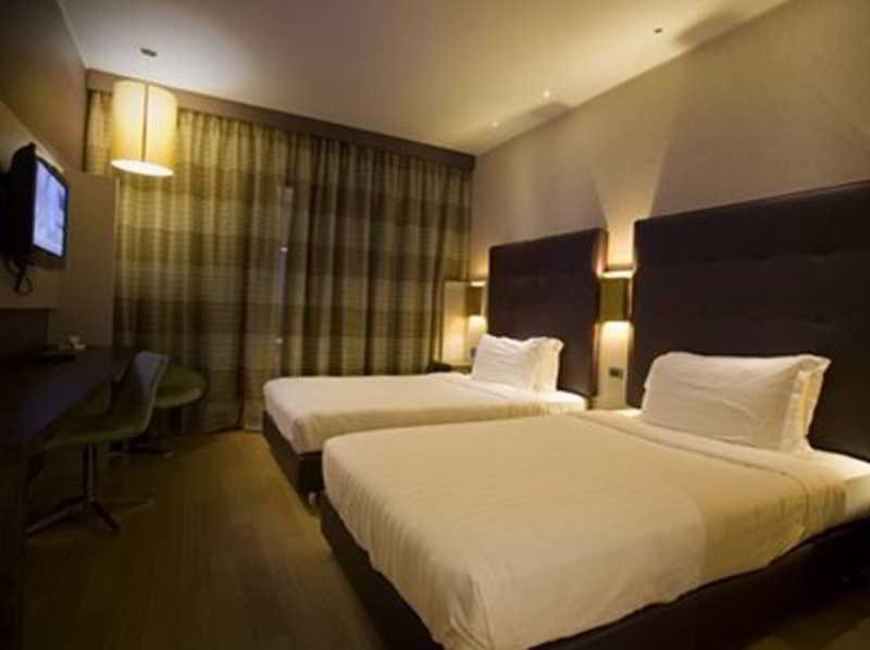 Comfort Hotel Roma Airport Fiumicino, Rome