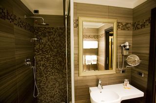 Comfort Hotel Roma Airport Fiumicino, Rome