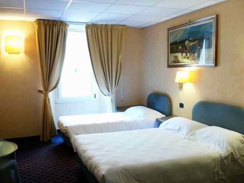 Hotel Tripoli, Lake Garda