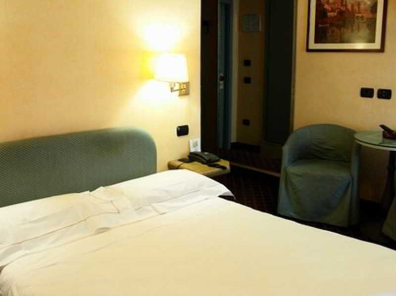 Hotel Tripoli, Lake Garda