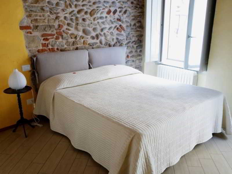Home Sweet Home, Bergamo