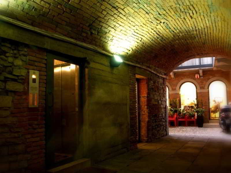 Home Sweet Home, Bergamo