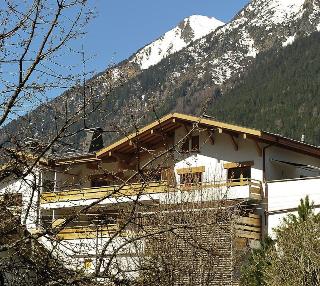 Les Ecrins De Soulane, French Alps