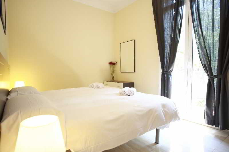 Room
 di Suites Barcelona Ara 367