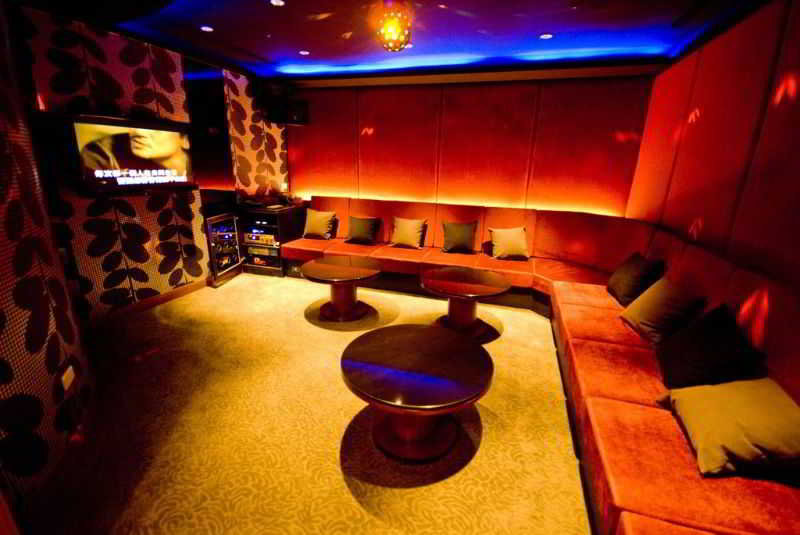 Sports and Entertainment
 di Alishan House - The Modern House