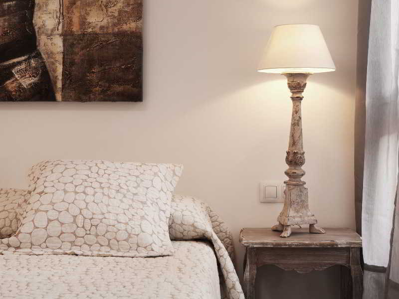 Room
 di BCN Planeta