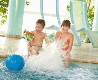 Pool
 di Grandhotel Zell Am See