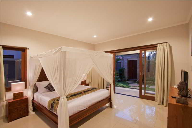 Room thumbnail 1