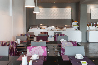 General view
 di 8piuhotel