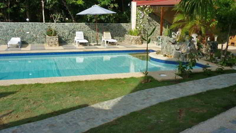 Pool
 di Tiptop Hotel And Resort