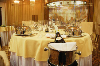 Restaurant
 di President Hotel