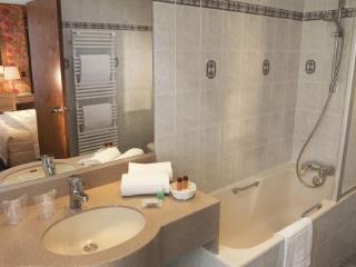 General view thumbnail 6