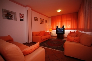 Sports and Entertainment
 di Leucosya