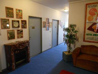 Arche Hotel, Tours