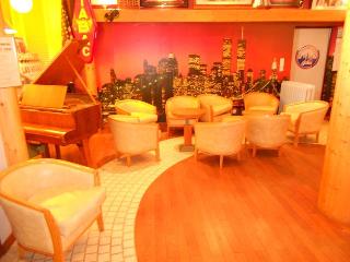 Arche Hotel, Tours