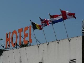 Arche Hotel, Tours