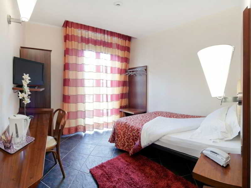 Antico Albergo Madonna, Milan