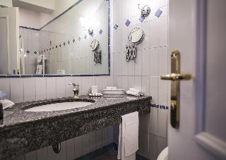 Hotel Regina Adelaide, Lake Garda
