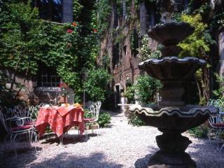 Sports and Entertainment
 di Hotel Flora