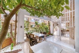 Hildegard Hotel