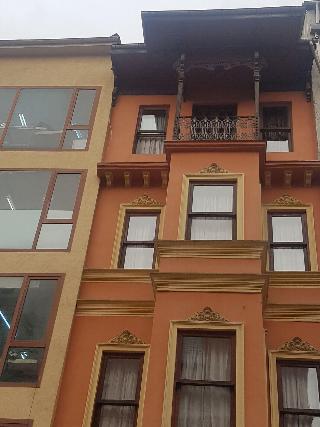 Ista Palace