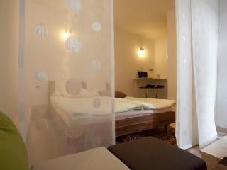 General view
 di Veli Varos Apartments