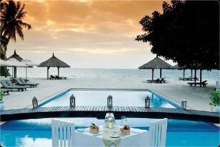 Pool
 di Desroches Island Resorts
