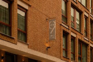 9Hotel Chelton