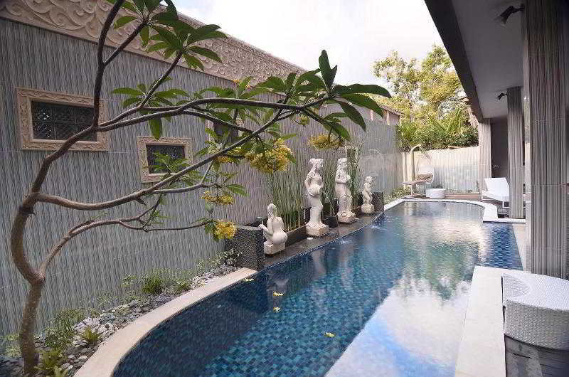 Pool thumbnail 10