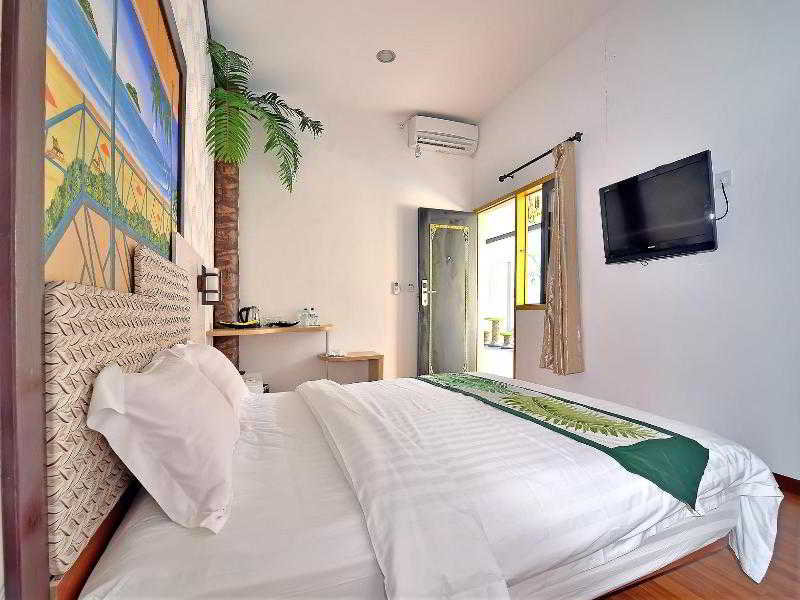 Room thumbnail 1